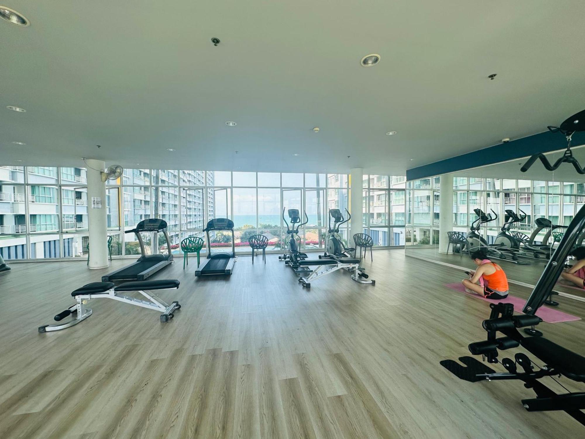 Seaview Beach Room Lumpini-Pool And Gym Face To Ocean 乔木提恩海滩 外观 照片