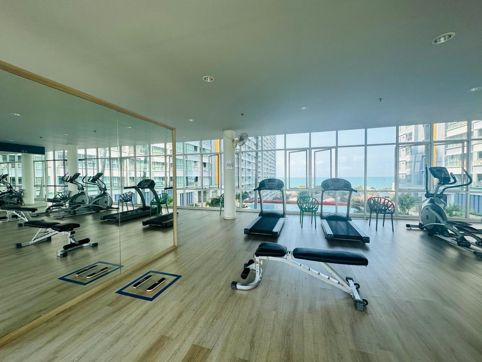 Seaview Beach Room Lumpini-Pool And Gym Face To Ocean 乔木提恩海滩 外观 照片