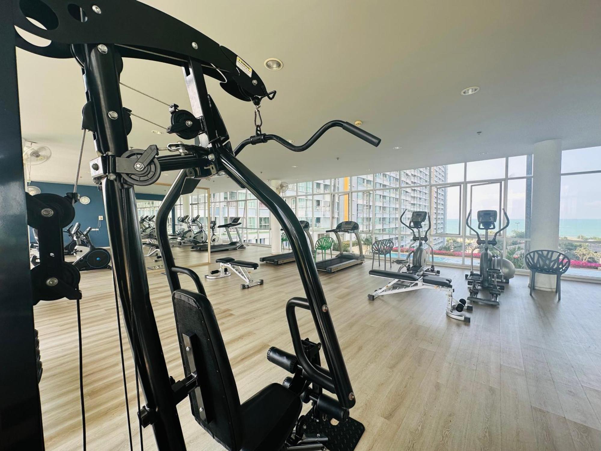 Seaview Beach Room Lumpini-Pool And Gym Face To Ocean 乔木提恩海滩 外观 照片